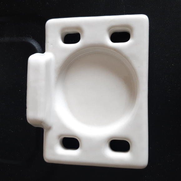 Vintage Bathroom Set - Picture 2 of 11